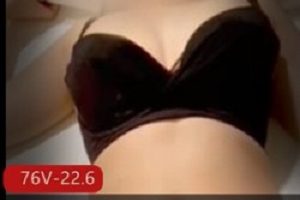 一个互联网大佬,一个自媒体,一个新媒体,一个营销,一个公关,一个电商,一个科技。