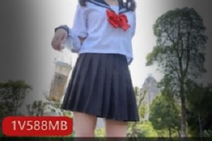 最新学生美女《工口糯米姬》作品