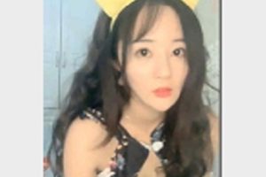 《李怼怼网络直播颜值爆表，19.7资源最新私人定制合集，精彩表演让宠粉点燃！》