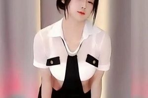 虎牙热舞狂潮：林小花超有尺度L舞火花四射