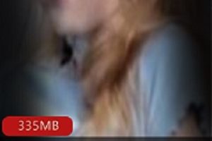 College_Girl的魅力P站cutefamily123佳作：网红College_Girl的美貌、技巧、披肩长发、肥美翘臀、精彩视角、容貌性感、轻拂画面、活力四射，一支让你吃瓜的视频！