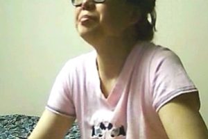 开放妻子安妮养成记：性感可爱的女孩，探索新的互动技巧