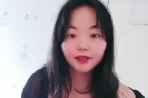 商品转载搬运百度盘1V+M精选少妇黑丝有趣内衣独自直播赚零花钱1V+1G