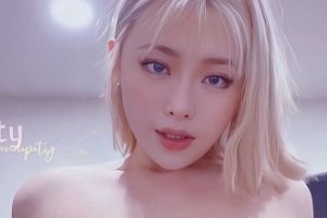 网美Kitty的追踪私拍：顶级身材和颜值的露脸尤物