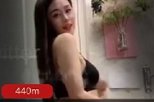 OL御姐肖潇抖胸舞，尺度警告，440M，光PP撅臀