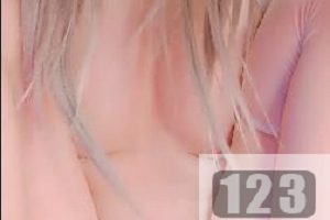 七彩水龙弹-十八岁小妹子主播