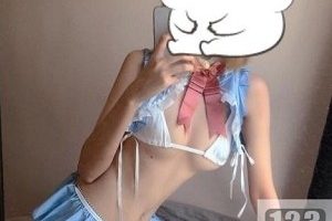 社保姬Lyo0819：身材纤细的精选妹子！