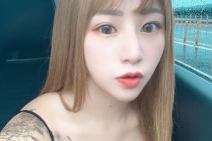 限时特惠精选大罩杯台妹『艾玛』高价订阅优惠活动！575P92V2.47G