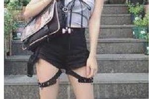 快手百万粉丝主播球球扫福私拍展示