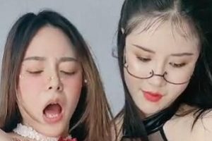 顶级尤物！气质女神！双女诱惑pa，站立一字马