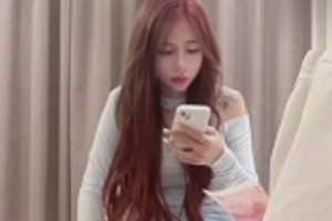 高端局1V-758M：探花柒哥自拍外W女，长相甜美身材冒不明液体