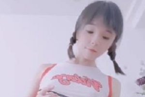 推特妹子自拍约粉丝L道具用嘴萝L，内部人员参与，精彩观看！