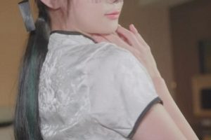 清纯小L莉DemiFairy视频合集：露脸旗袍车灯，怼脸上用嘴！