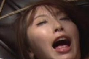 美咲結衣：黑帮群J捆绑道就娆超大道就娆双棍冒泡泡大片