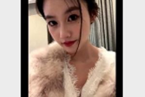 小雨儿自拍视频大放送，7V-1.6G，女神素颜化妆全程，粉丝必看