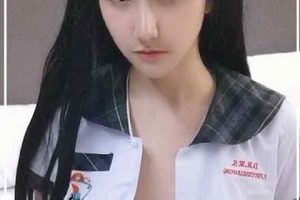 高颜值泰国妹子StudentGirl视频资源，1.1G大小，JK服装表情嗜好展示