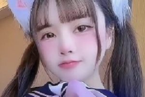 海角老银的新作：妹子她主动侍奉在被窝里的深情棒子表演（1V，129M，百度盘）