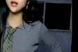 勾引小哥哥的苏妲己在室外的公园