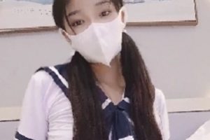 清新美味：JK自娱自乐教你制作草莓果酱[2v1.5G]