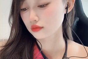 Anan_babe新资源震撼上贤妗童颜大罩杯5V+4G视频集锦，百度盘独家发布