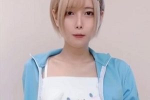 8部视频，741分钟pp的伪娘秋月真凌：清新可爱，马赛克遮挡不住的热情