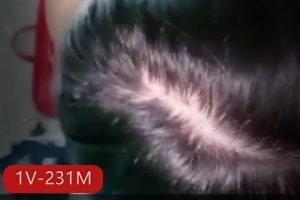 武汉高三父女自拍资源，黄牛疯狂转发，视频14分钟，娇小身材备受追捧