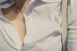 户外勾引女王叶子姐姐木兰最新合集22V159.5G，户外魅力勾引