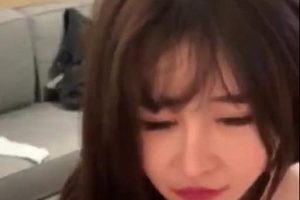 颜值天花板蛋白质棒棒糖系列最新合集83V3.8G，小姐姐露脸自拍