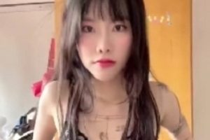 舞蹈学院反差小姐姐尺度私拍展示8V155P合一