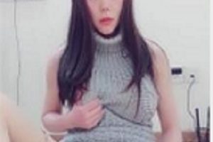 微博女神麻酥酥哟最新露脸作品合集5V1.3G，身材颜值超高，独特玩法引人入胜