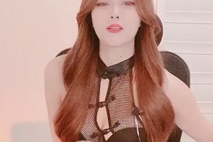 女王ANNVV(CNNANA)视频合集108部155.2G，收藏191