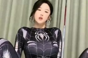 抖音颜不乖土豪订制视频合集6V1.58G太顶了