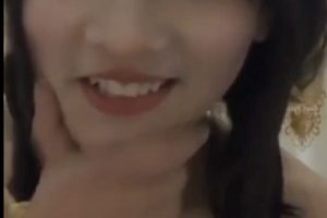 舞蹈生小伊私密聊天录屏65部3.8G群内绝密交流