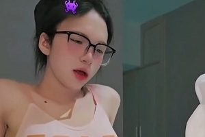 好上头1Vcdsellykat推特TS伪娘视频183MB