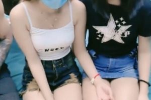 299v177g黑丝白丝混搭6个00后小西瓜辣妹热舞太骚了