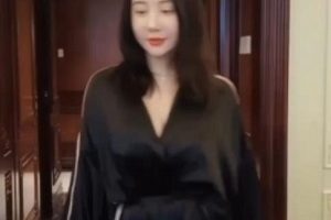 108V80G大罩杯情侣Couplelove私拍合集人间球器