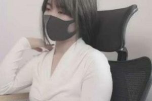 虎牙你的小秋秋私拍合集3部337M丰满高挑气质佳